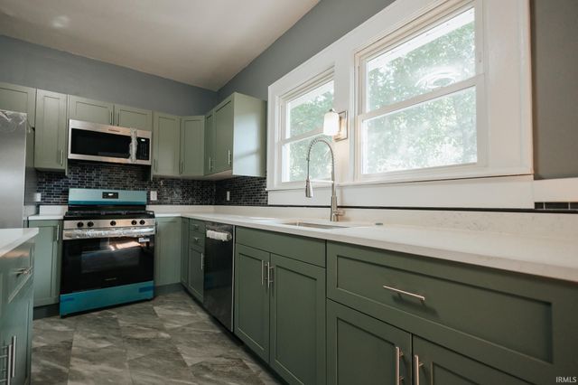 1042 Bellemeade Avenue, Evansville, IN 47714