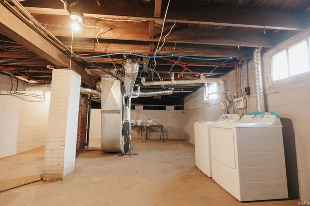 1042 Bellemeade Avenue, Evansville, IN 47714