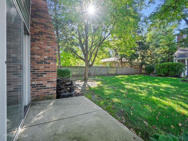 2S751 Grove Lane, Warrenville, IL 60555