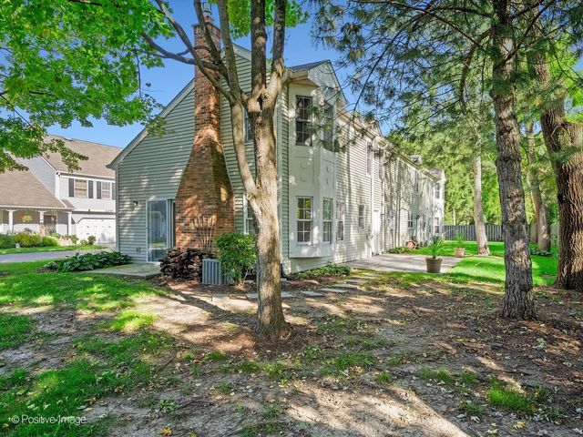 2S751 Grove Lane, Warrenville, IL 60555