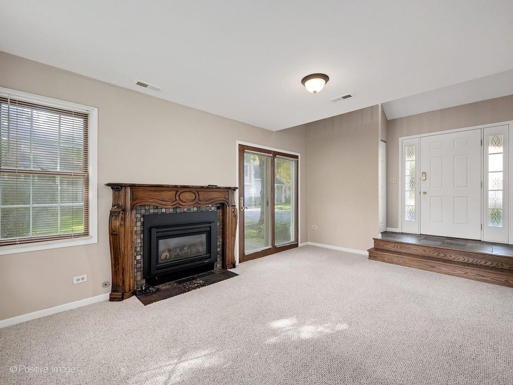 2S751 Grove Lane, Warrenville, IL 60555 — photo 4