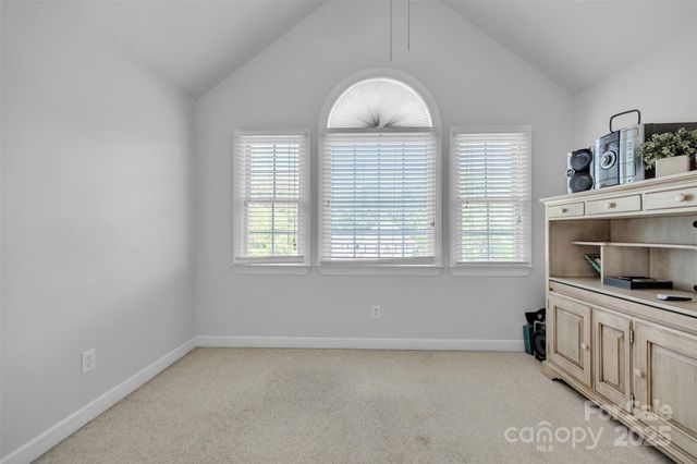 129 Renaissance Place, Statesville, NC 28625