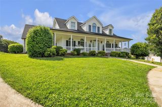 129 Renaissance Place, Statesville, NC 28625