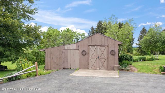 2727 County Route 8, Elizaville, NY 12523