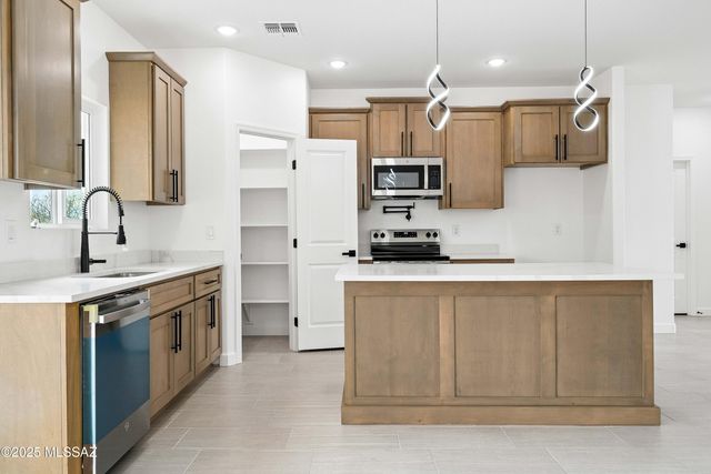 1729 Faro Court, Rio Rico, AZ 85648