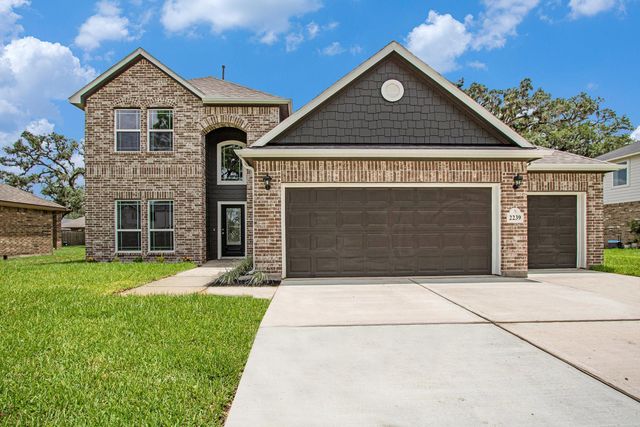 107 Pecan Valley Drive, West Columbia, TX 77486