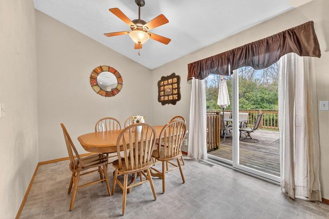 1900 WHITE WOLF LANE, Kaukauna, WI 54130