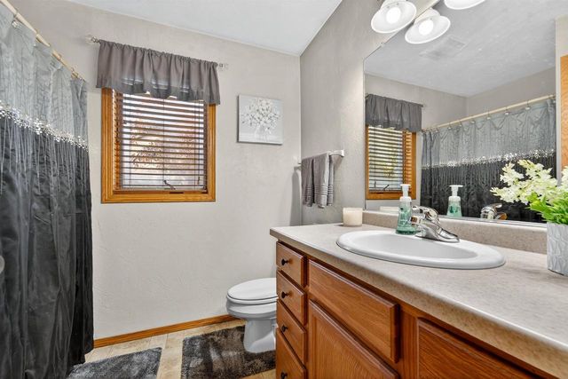 1900 WHITE WOLF LANE, Kaukauna, WI 54130