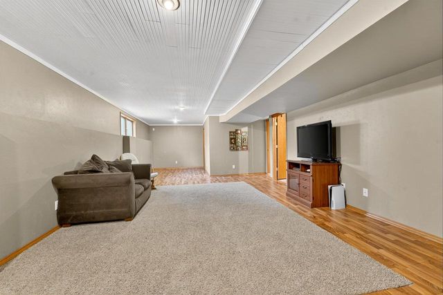 1900 WHITE WOLF LANE, Kaukauna, WI 54130