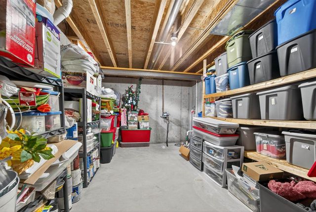 1900 WHITE WOLF LANE, Kaukauna, WI 54130