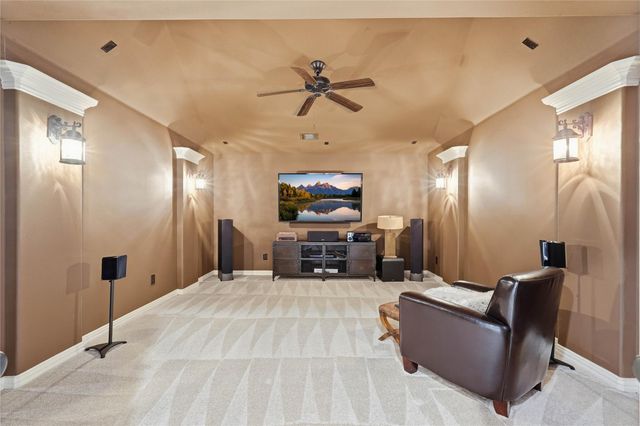 11 Kayak Ridge Drive, The Woodlands, TX 77389