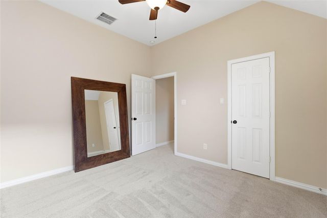 11 Kayak Ridge Drive, The Woodlands, TX 77389