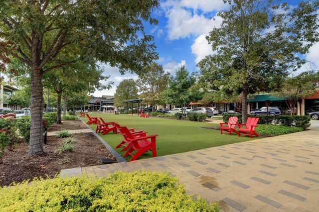 11 Kayak Ridge Drive, The Woodlands, TX 77389