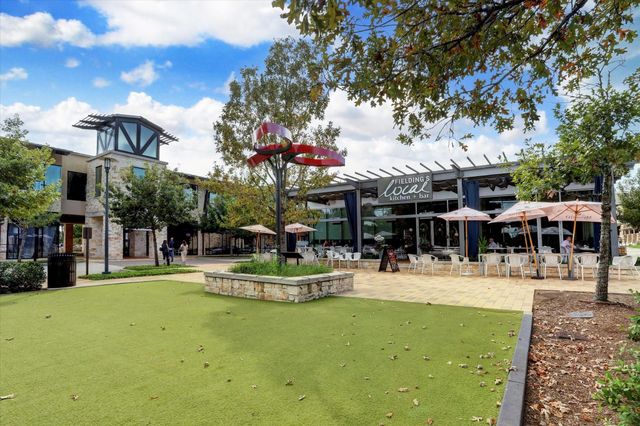 11 Kayak Ridge Drive, The Woodlands, TX 77389