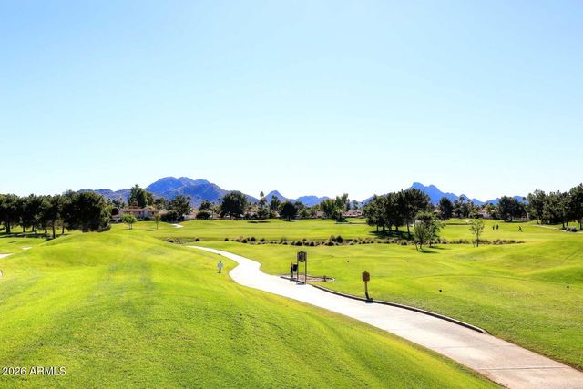 12212 N PARADISE VILLAGE Parkway S 302, Phoenix, AZ 85032