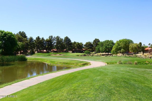 12212 N PARADISE VILLAGE Parkway S 302, Phoenix, AZ 85032