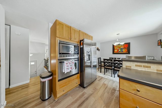 887 Ridgeview Drive, Medina, OH 44256