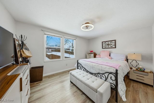 887 Ridgeview Drive, Medina, OH 44256