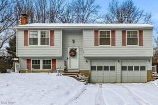 887 Ridgeview Drive, Medina, OH 44256