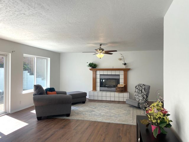 1506 Wells Drive NE, Albuquerque, NM 87112