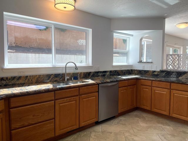 1506 Wells Drive NE, Albuquerque, NM 87112