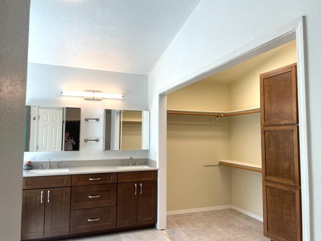 1506 Wells Drive NE, Albuquerque, NM 87112