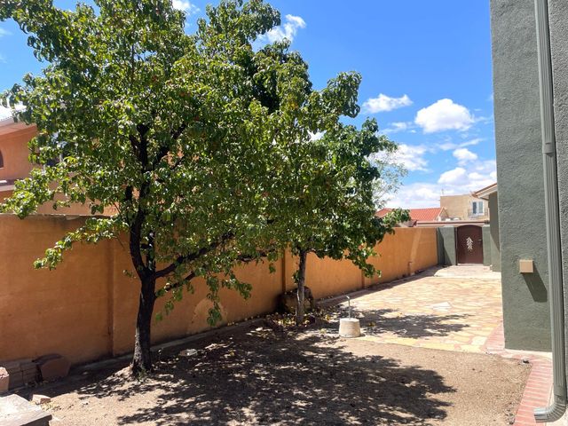 1506 Wells Drive NE, Albuquerque, NM 87112