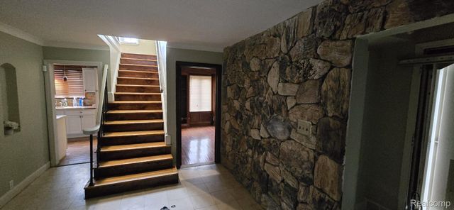 550 W Grixdale, Detroit, MI 48203