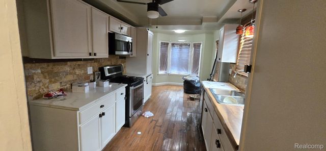 550 W Grixdale, Detroit, MI 48203