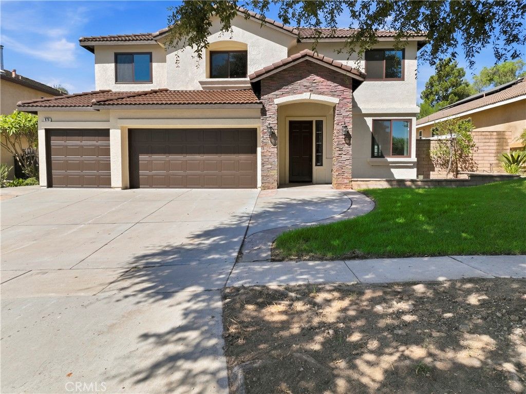 976 Hemingway Drive, Corona, CA 92878 — photo 2