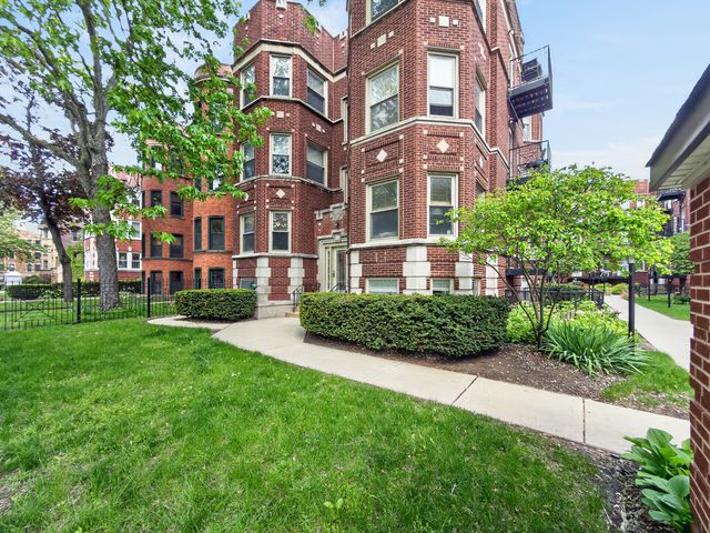 1342 W Greenleaf Avenue 1A, Chicago, IL 60626