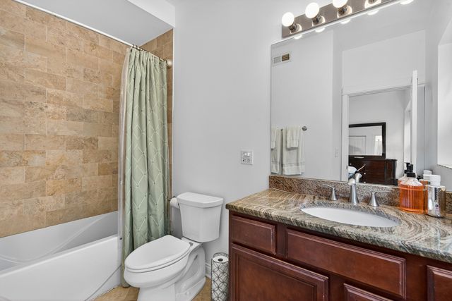 1342 W Greenleaf Avenue 1A, Chicago, IL 60626