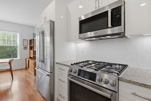 13 Paddock Ln 13, Woburn, MA 01801