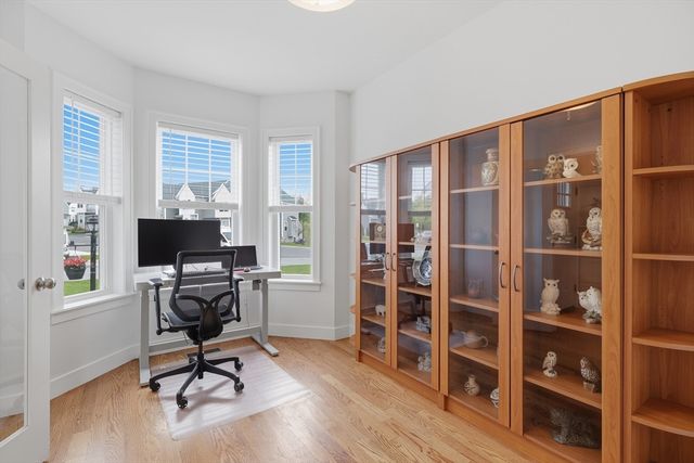 13 Paddock Ln 13, Woburn, MA 01801