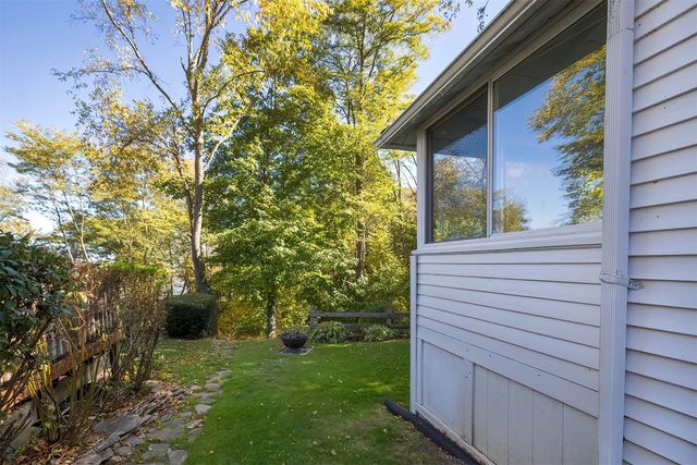 75 HILLTOP Road, North East, PA 16428