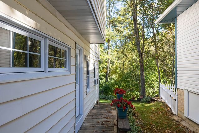 75 HILLTOP Road, North East, PA 16428