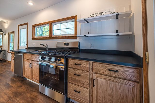 75 HILLTOP Road, North East, PA 16428