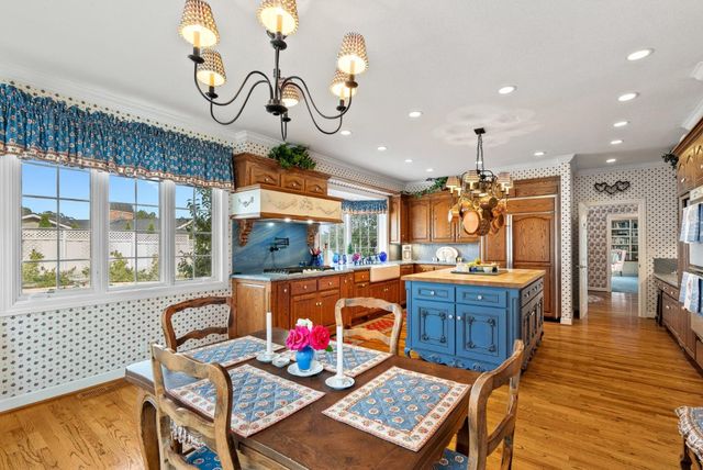 22 Hollins Drive, Santa Cruz, CA 95060