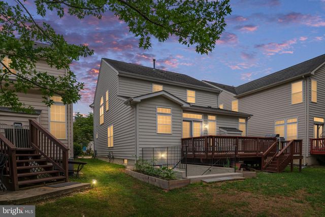 8945 WYNNEFIELD CT, Lorton, VA 22079