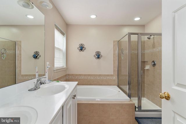 8945 WYNNEFIELD CT, Lorton, VA 22079