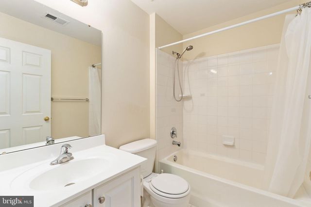 8945 WYNNEFIELD CT, Lorton, VA 22079