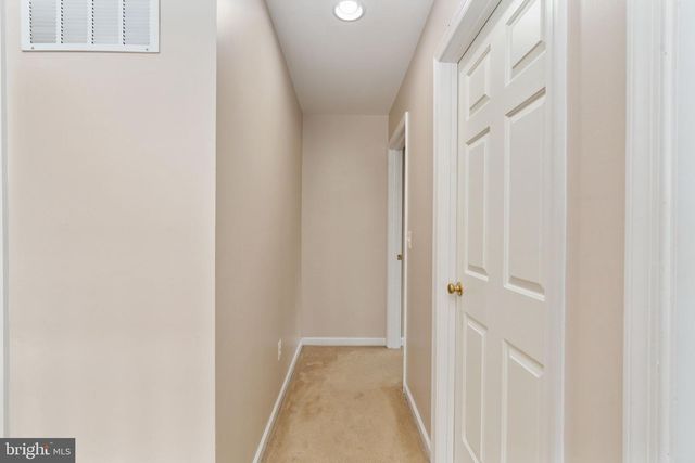 8945 WYNNEFIELD CT, Lorton, VA 22079