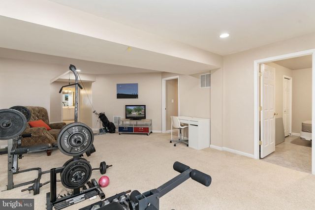 8945 WYNNEFIELD CT, Lorton, VA 22079