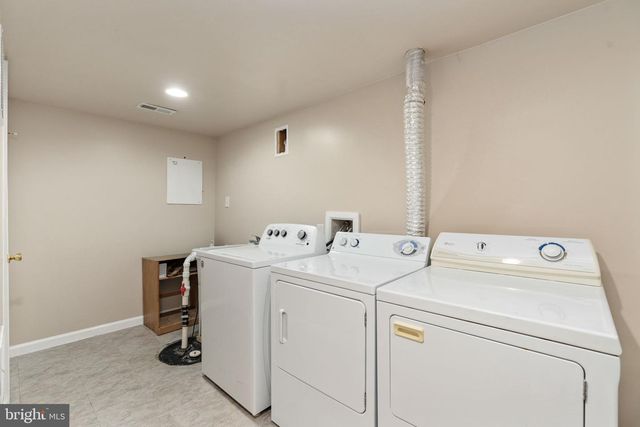 8945 WYNNEFIELD CT, Lorton, VA 22079