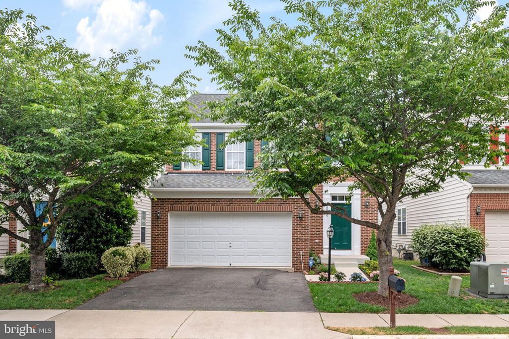 8945 WYNNEFIELD CT, Lorton, VA 22079
