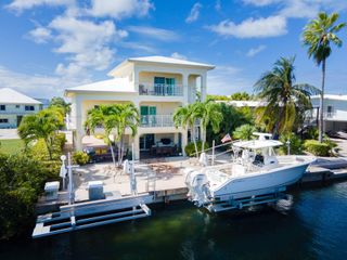 W 104 Plaza Granada, Lower Matecumbe, FL 33036