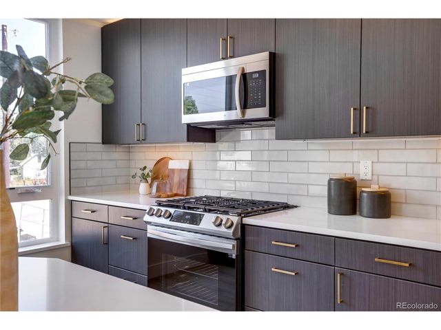 5055 Cody St E, Arvada, CO 80002