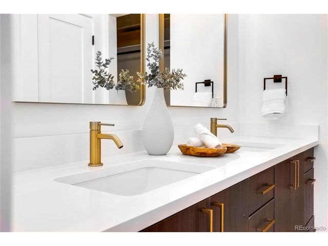 5055 Cody St E, Arvada, CO 80002