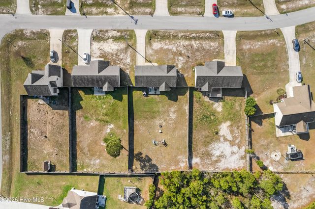 211 Lockwood Court, Hubert, NC 28539