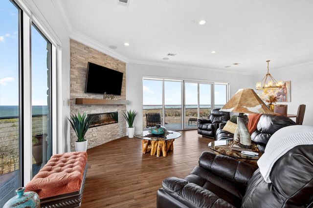 101 Diamond Pointe Loop 5N, Denison, TX 75020